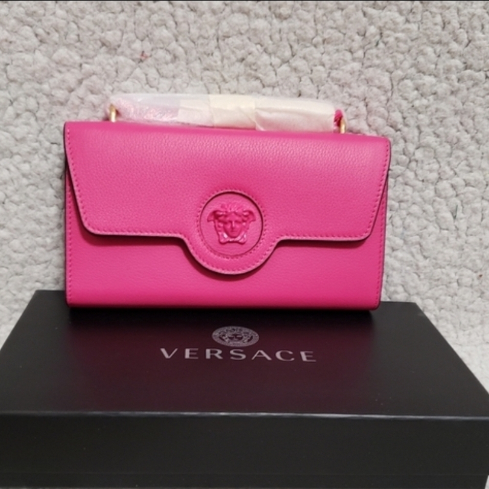 Versace La Medusa Leather Wallet-On-Chain